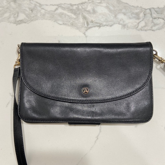 Genuine Leather Antonio Melani Vintage Black Crossbody Bag 🔥(Made in Italy) - Picture 5 of 7